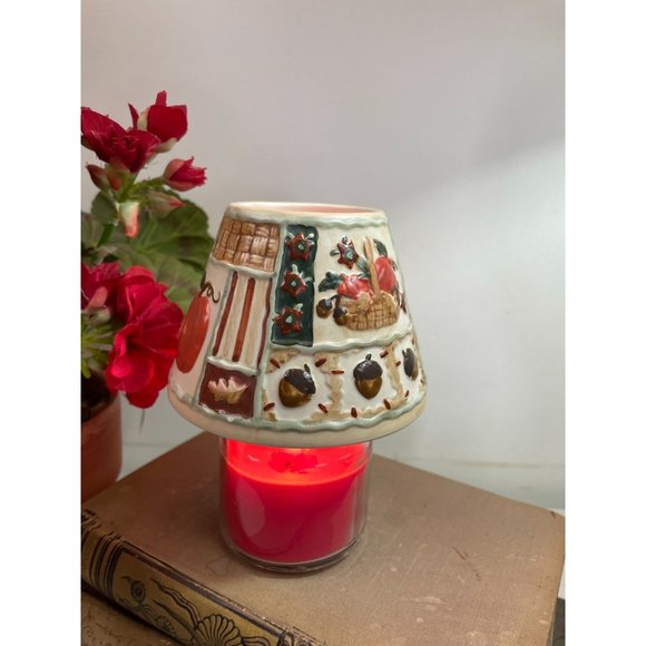 Yankee Candle Small Ceramic Candle Shade Autumn Fall Pumpkin Acorns Leaves - Picture 1 of 10